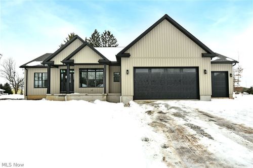 248 Robbies Run, Cortland, OH, 44410-1919 | Card Image