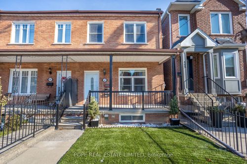 bsmt-447 Roxton Rd, Toronto, ON, M6G3R5 | Card Image