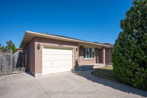 107 Fairington Cres, Hamilton, ON, L8E3N3 | Card Image