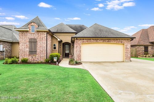 112 Tall Oaks Ln, Youngsville, LA, 70592-5569 | Card Image