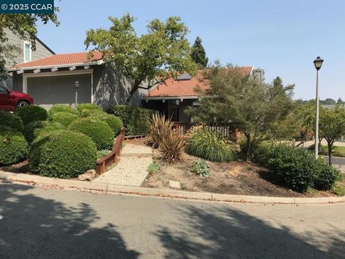 20 Tamarisk, Moraga, CA, 94556-3009 | Card Image