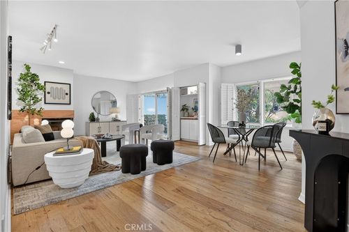 10626 Holman Ave, Los Angeles, CA, 90024-5955 | Card Image