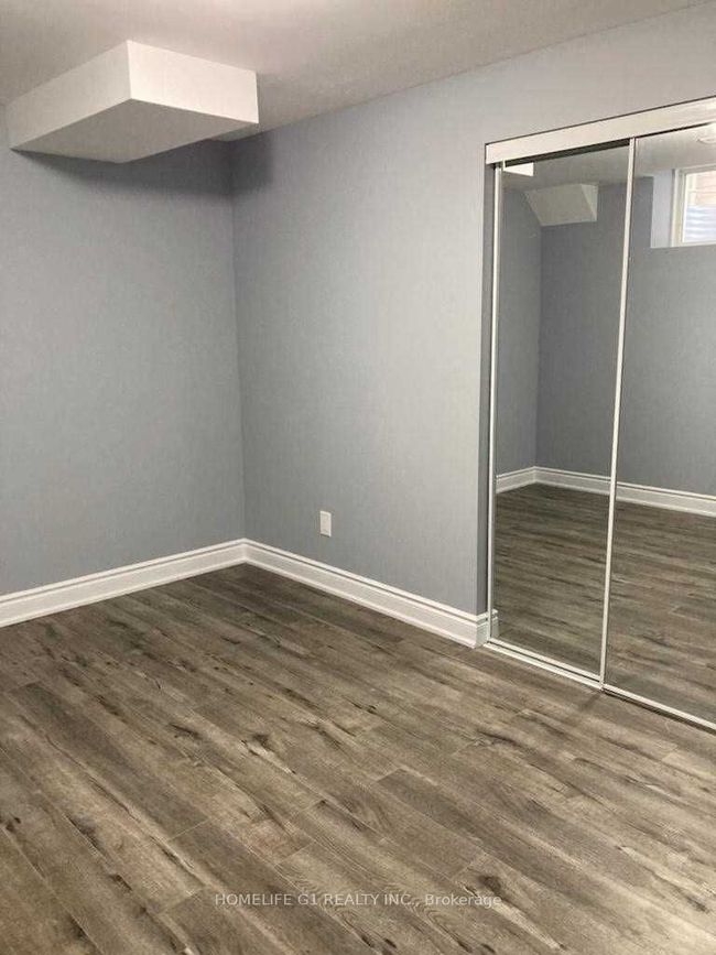11 Ledger Point Cres, House other with 2 bedrooms, 1 bathrooms and 1 parking in Brampton ON | Image 9