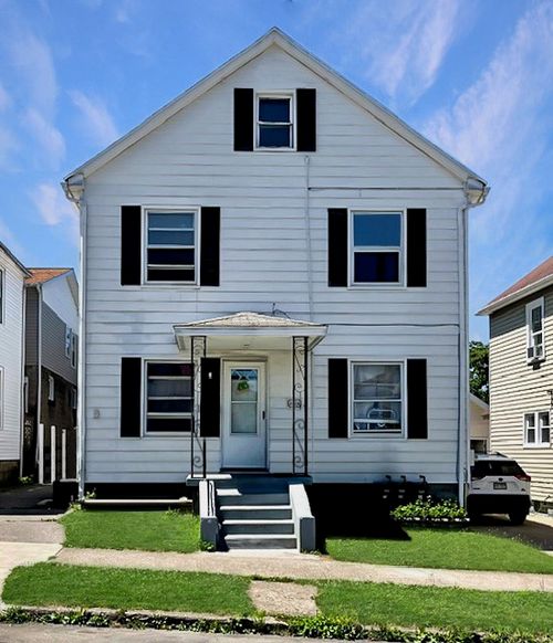 2626 Brandes St, Erie, PA, 16504-2930 | Card Image