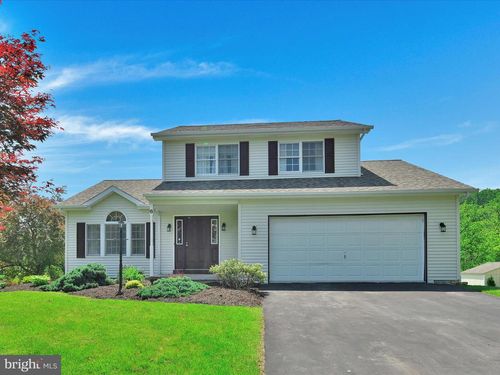 6 Fox Hollow Rd, POTTSVILLE, PA, 17901-8725 | Card Image