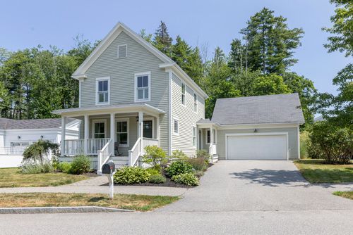 18 Ballantyne Dr, Scarborough, ME, 04074-7323 | Card Image
