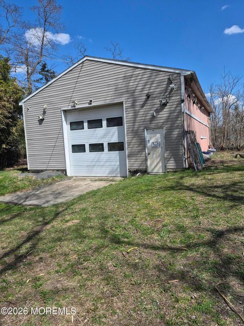21 Cedar Swamp Rd, Jackson, NJ, 08527-4502 | Card Image