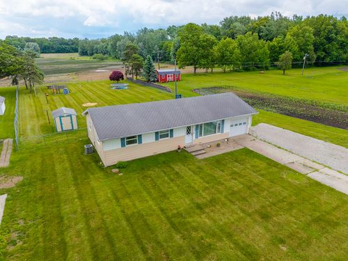 1301 S Lee Street, Garrett, IN, 46738-2040 | Card Image