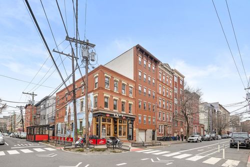 2r-131 Clinton St, Hoboken, NJ, 07030 | Card Image