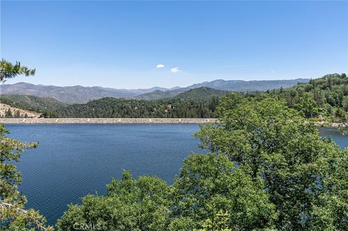 537 Canyon View Rd, Cedar Glen, CA, 92321 | Card Image