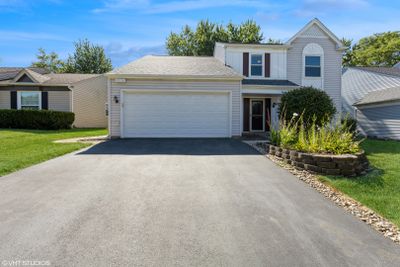 3256 Gresham Lane E, House other with 4 bedrooms, 2 bathrooms and 2 parking in Aurora IL | Image 1