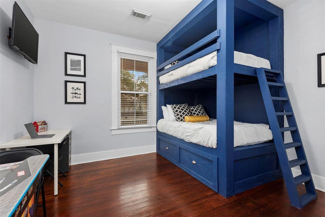 3610 Avenue P 1/2, House other with 3 bedrooms, 2 bathrooms and null parking in Galveston TX | Image 27