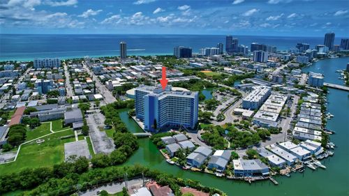 8j-7441 Wayne Avenue, Miami Beach, FL, 33141 | Card Image