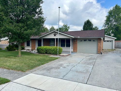 818 Primrose Dr, Wapakoneta, OH, 45895-1049 | Card Image