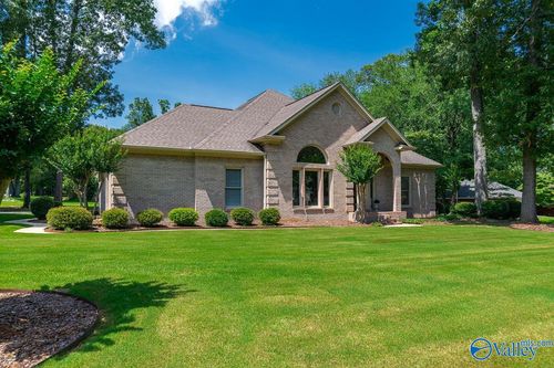 11 Golden Oak Dr, Trinity, AL, 35673-6406 | Card Image