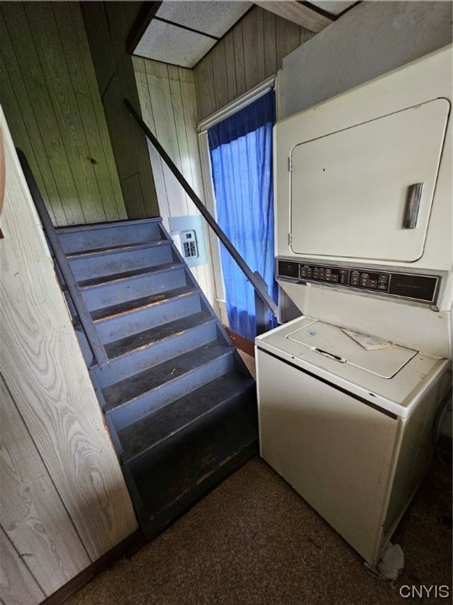 2 2929 Stoddard Street, Sold in Denmark Zoocasa