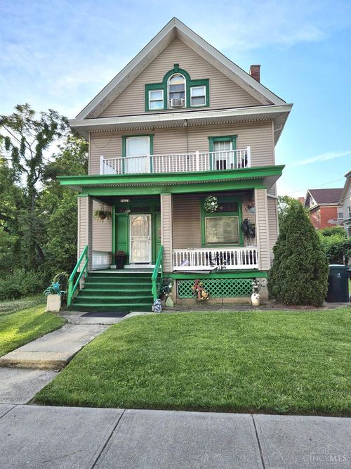 2704 Euclid Ave, Cincinnati, OH, 45219-2113 | Card Image