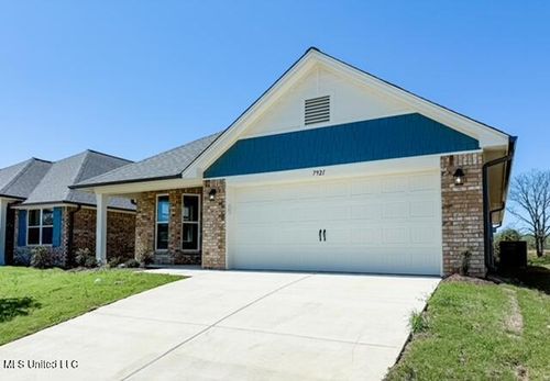 7867 Gardendale Dr, Olive Branch, MS, 38654-9443 | Card Image