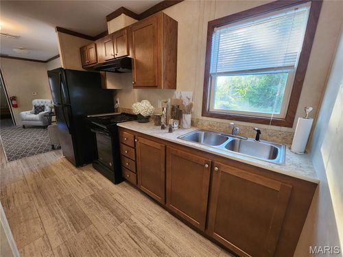 411 W Nelson St, Conway, MO, 65632-8361 | Card Image