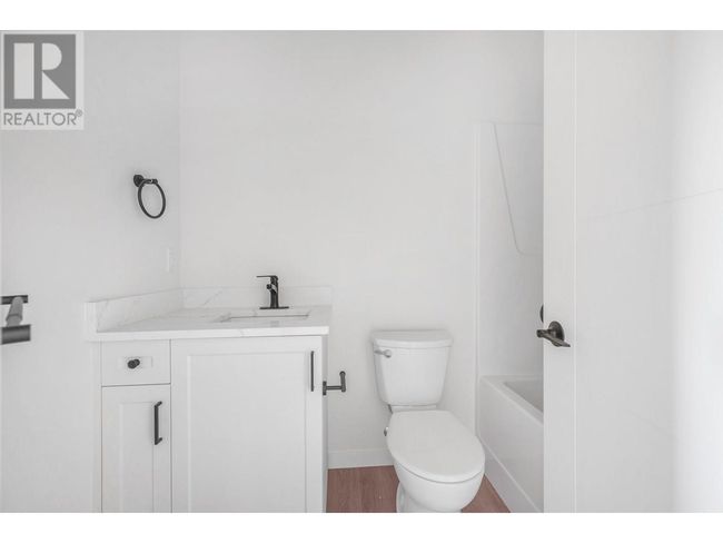 7 - 5661 Okanagan Ave, Townhouse with 3 bedrooms, 3 bathrooms and 2 parking in Vernon BC | Image 15