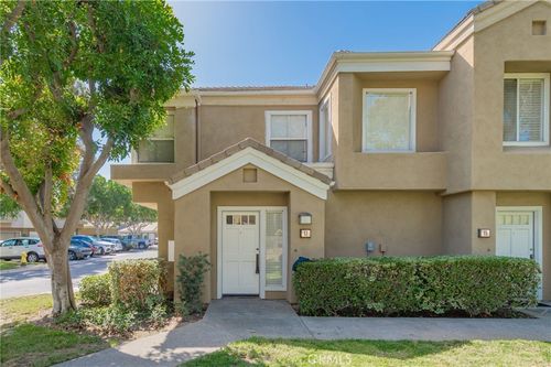 17 Auburn Aisle, Irvine, CA, 92612-4118 | Card Image