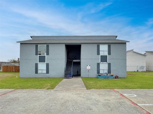 2703 Evergreen Cir, Bryan, TX, 77801-1856 | Card Image