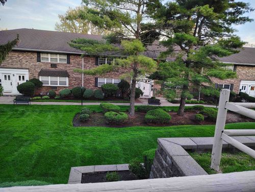 54-54 E Maple St, Teaneck, NJ, 07666-3802 | Card Image