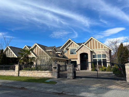 {{alt}} | Card Image