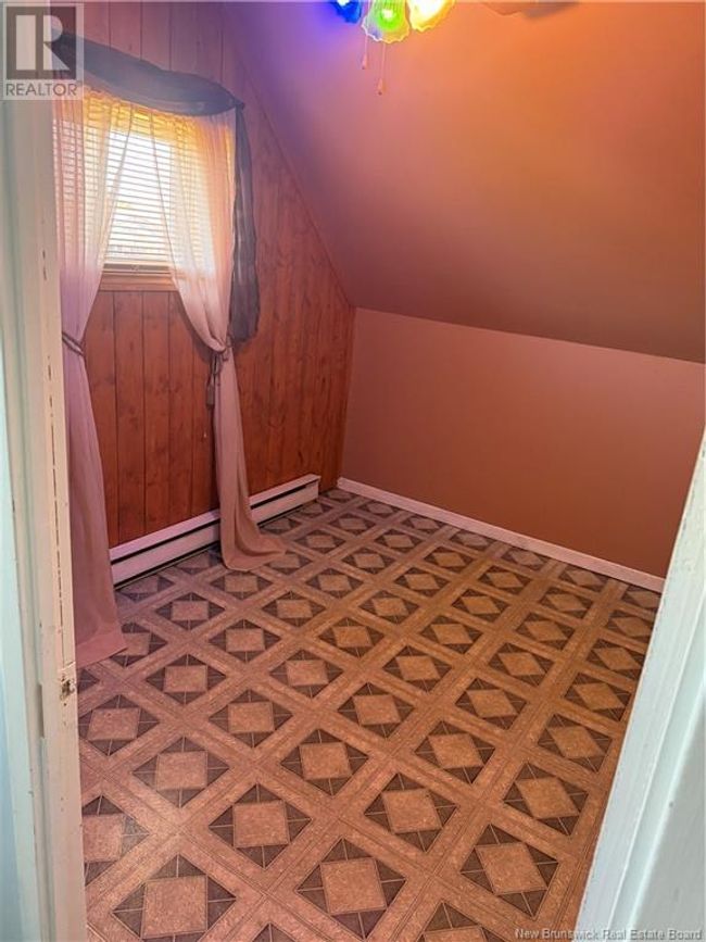 2910 Rue Morais, House other with 2 bedrooms, 1 bathrooms and null parking in Bas Caraquet NB | Image 9