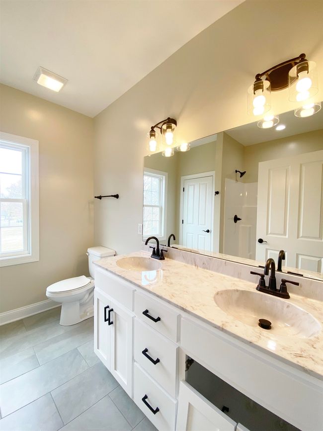 50 Fossil Dr, House attached with 2 bedrooms, 2 bathrooms and null parking in STUARTS DRAFT VA | Image 11