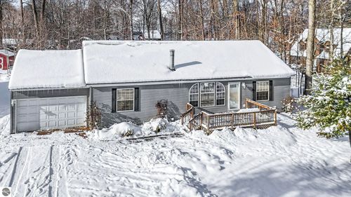 4046 White Birch Drive, Grawn, MI, 49637 | Card Image