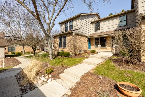 61-2254 Rivenoak Ct, Ann Arbor, MI, 48103-2375 | Card Image