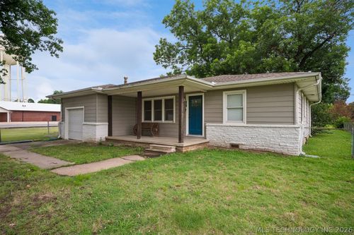 201 N Elliott St, Pryor, OK, 74361-2605 | Card Image