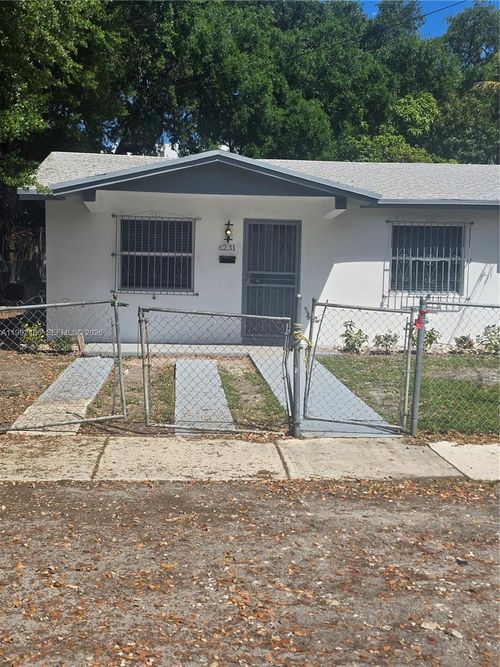 2-6231 Ne 1st Ave, Miami, FL, 33138-5801 | Card Image