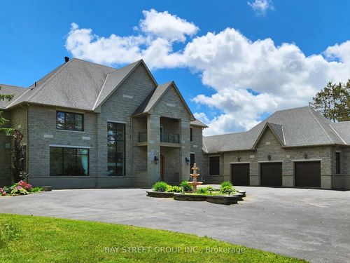 3141 Vivian Rd, Stouffville, ON, L4A2M5 | Card Image