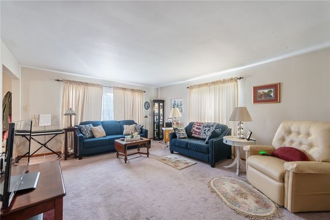 185 Center St, House other with 3 bedrooms, 2 bathrooms and 2 parking in Springdale PA | Image 13