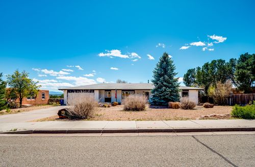 51 Grand Canyon Dr, White Rock, NM, 87547-3448 | Card Image
