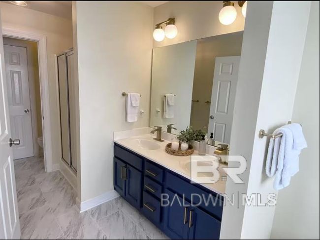 Bathroom | Image 22
