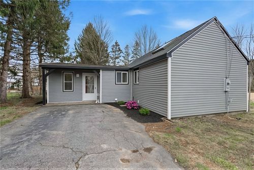 169 Central Ave, Scituate, RI, 02857-2120 | Card Image