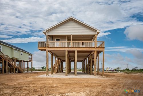 177 Powderhorn Ln, Port Lavaca, TX, 77979-6228 | Card Image