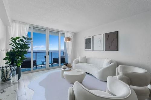 911-7525 E Treasure Dr, North Bay Village, FL, 33141-4373 | Card Image
