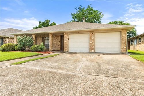 33 Clevner Dr, Kenner, LA, 70065-1113 | Card Image