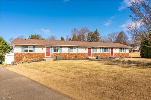 4522-4526 Camelot Circle, Uniontown, OH, 44685 | Card Image