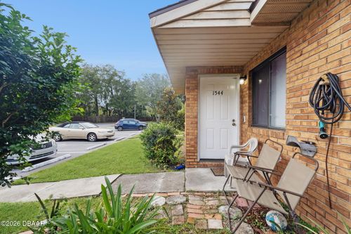 1544 Franklin Cir, DAYTONA BEACH, FL, 32117-2058 | Card Image