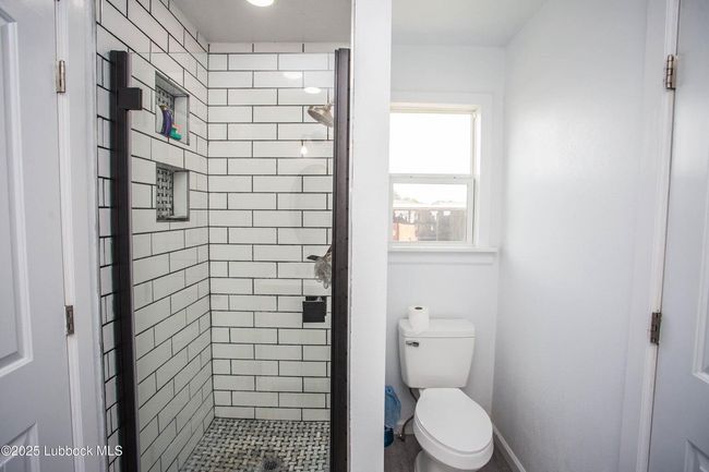 504 Avenue C, House other with 3 bedrooms, 2 bathrooms and null parking in Olton TX | Image 6