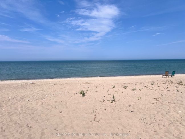 49 Cherokee Lane, Home with 2 bedrooms, 1 bathrooms and 2 parking in Goderich ON | Image 45