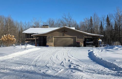 37214 Woodland Dr, Cohasset, MN, 55721-2227 | Card Image