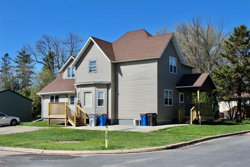 141 4th St Ne, Blooming Prairie, MN, 55917-1242 | Card Image