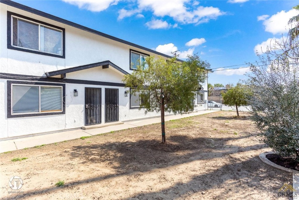 Residential Income in Bakersfield 3