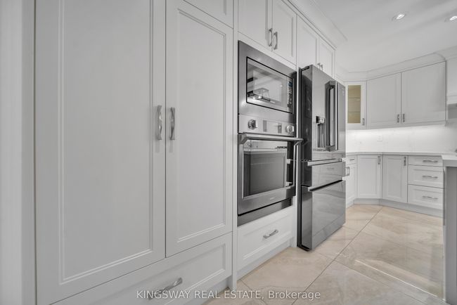 58 Leeward Dr, House other with 6 bedrooms, 5 bathrooms and 5 parking in Brampton ON | Image 22